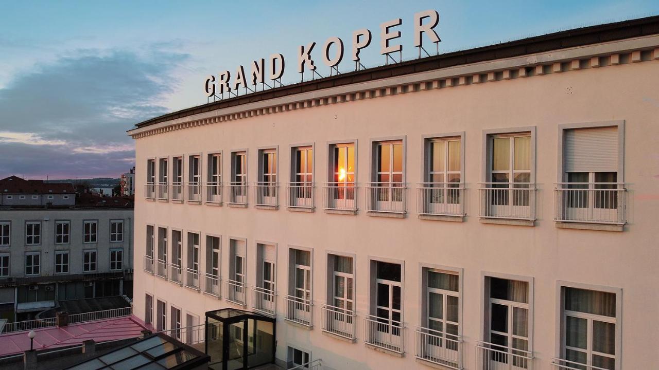 Hotel Grand Koper Exterior photo